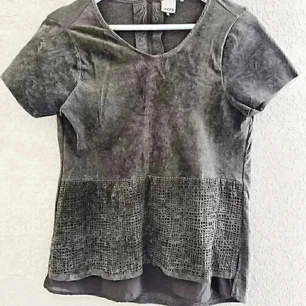 ECRU Women's Brown Morel Suede Zip Back Top, M, Round Neck Short Sleeves Lined